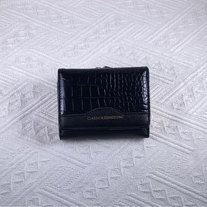 Snap Closure Trifold Wallet for Women,Kiss-lock Clutch Credit Card Holder